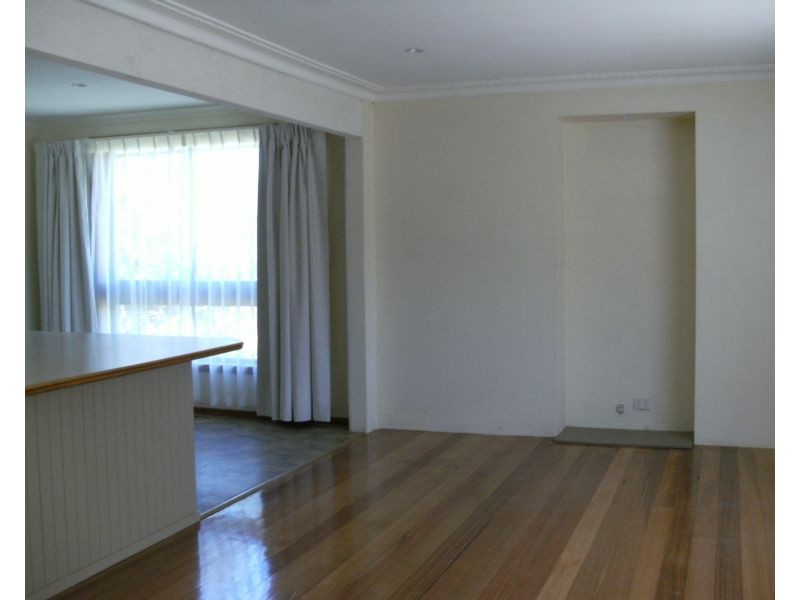 18 Carrara Rd, Rowville VIC 3178