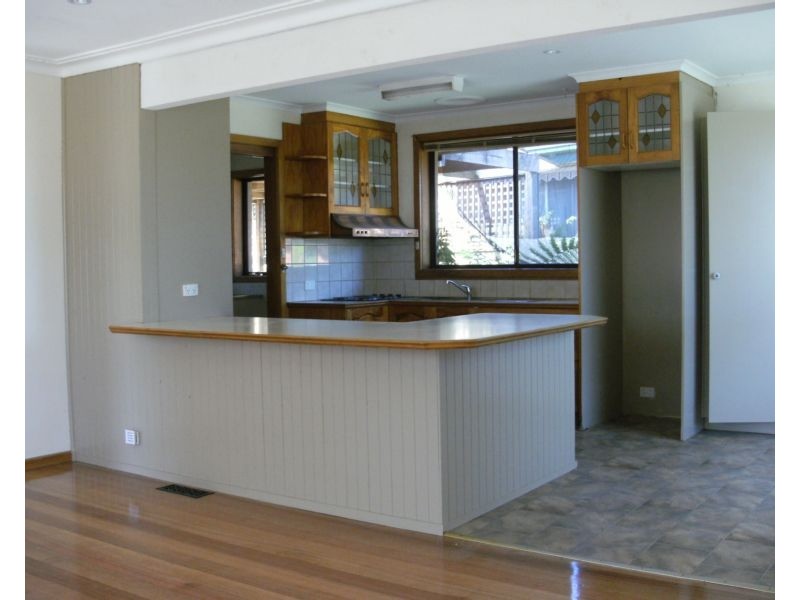 18 Carrara Rd, Rowville VIC 3178