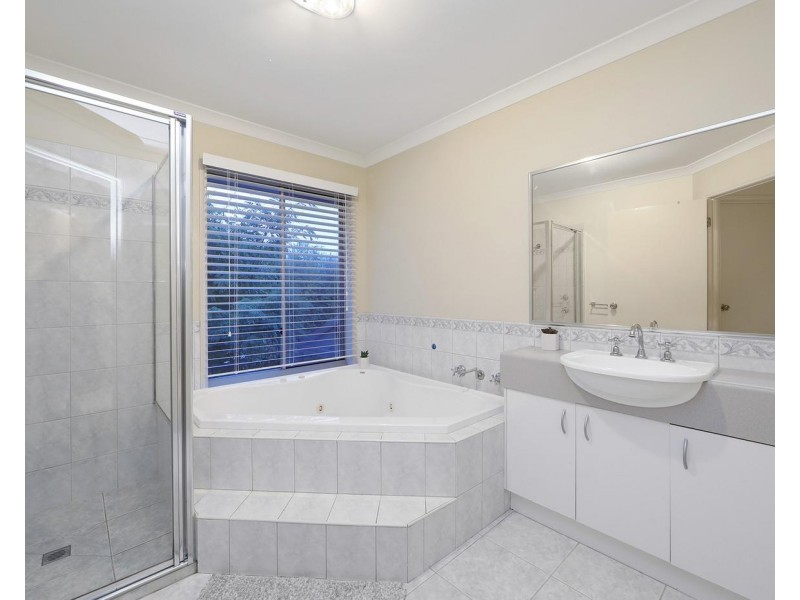 55 Grange Drive, Lysterfield VIC 3156