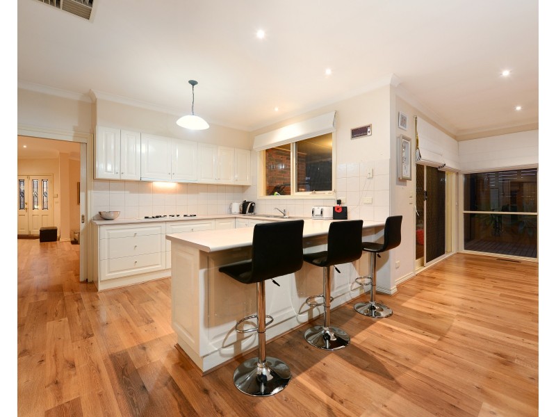 2 Pennycross Court, Rowville VIC 3178