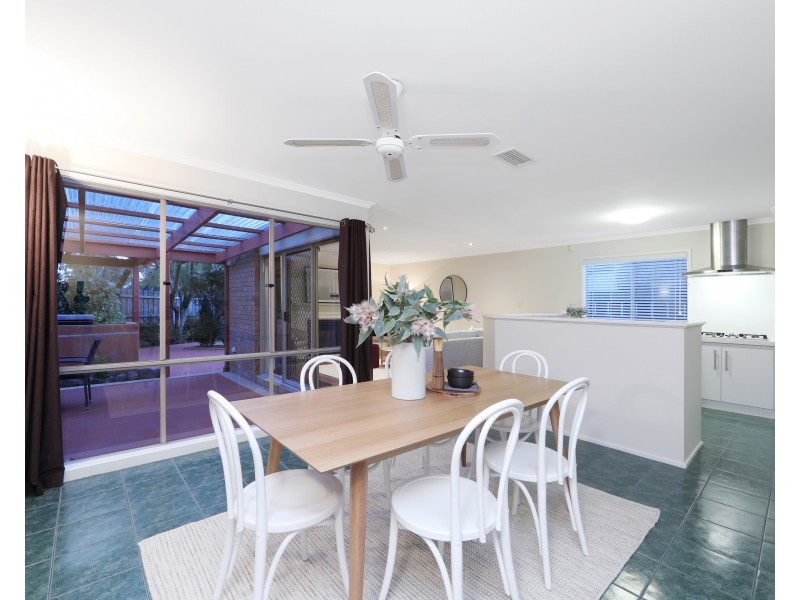 12 Comfort Close, Rowville VIC 3178