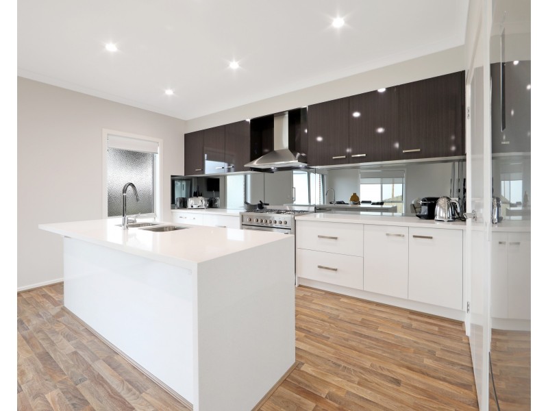 17 Salina Rise, Ferntree Gully VIC 3156