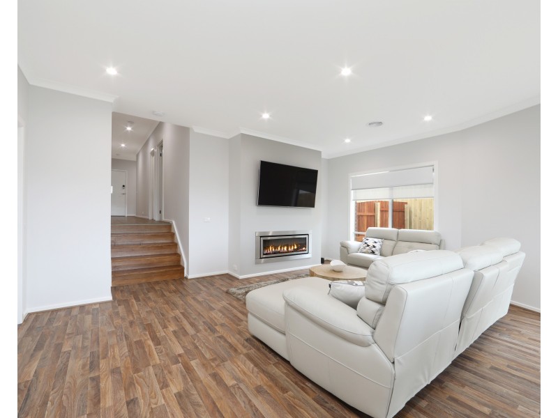 17 Salina Rise, Ferntree Gully VIC 3156