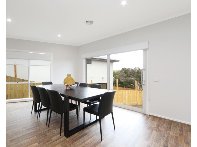 17 Salina Rise, Ferntree Gully VIC 3156