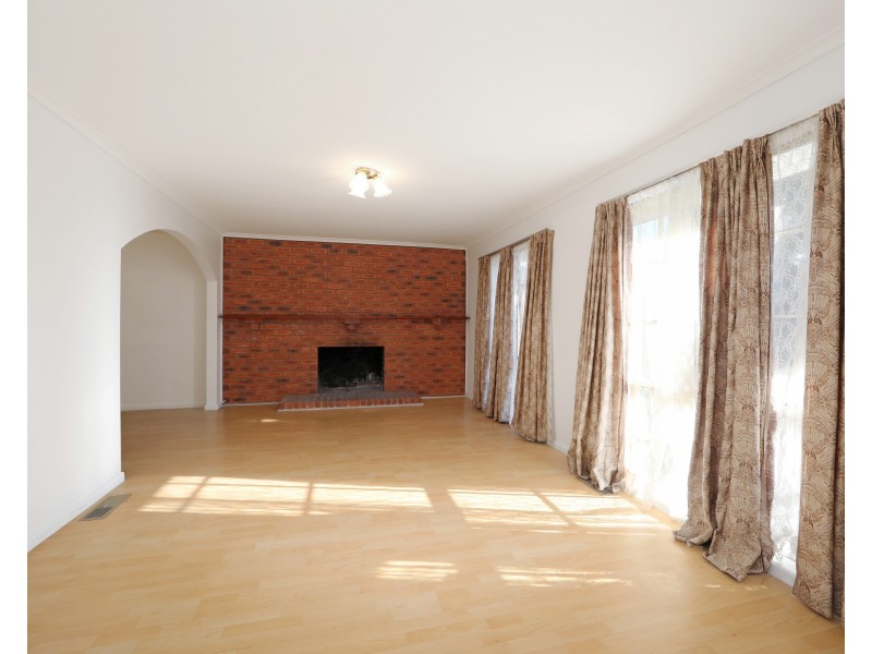 154 Dandelion Drive, Rowville VIC 3178