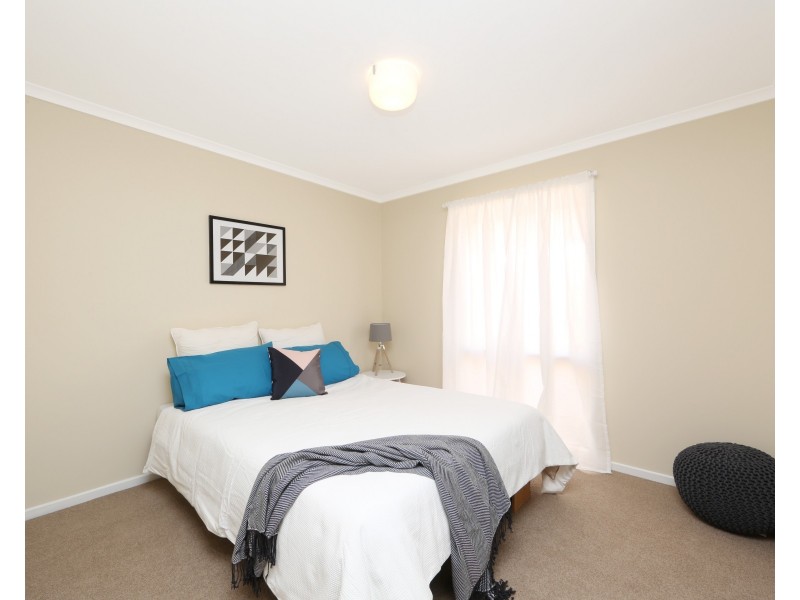 13 Corhanwarrabul Close, Rowville VIC 3178
