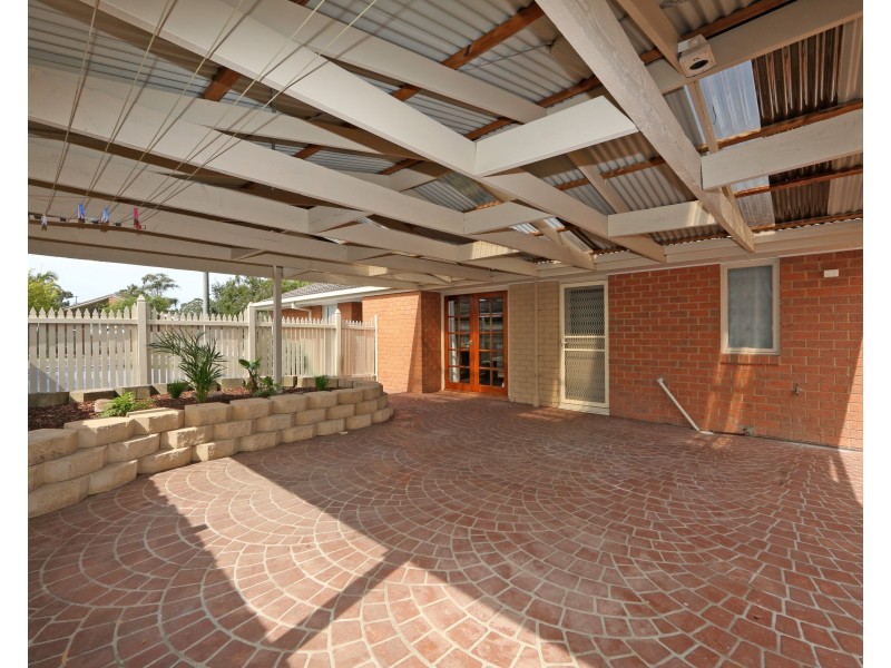 13 Corhanwarrabul Close, Rowville VIC 3178