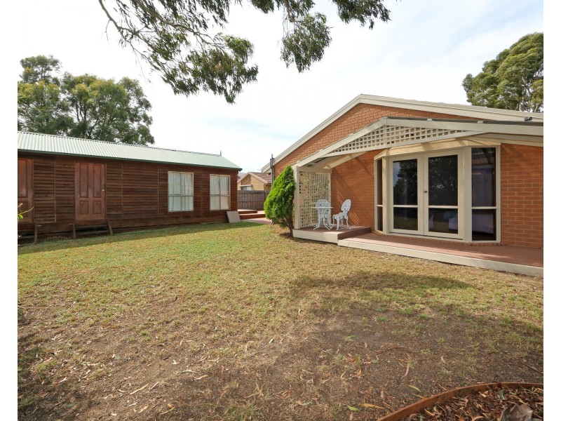 13 Corhanwarrabul Close, Rowville VIC 3178