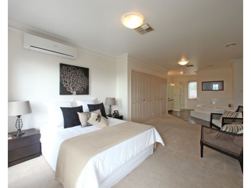 4 Filmer Court, Rowville VIC 3178