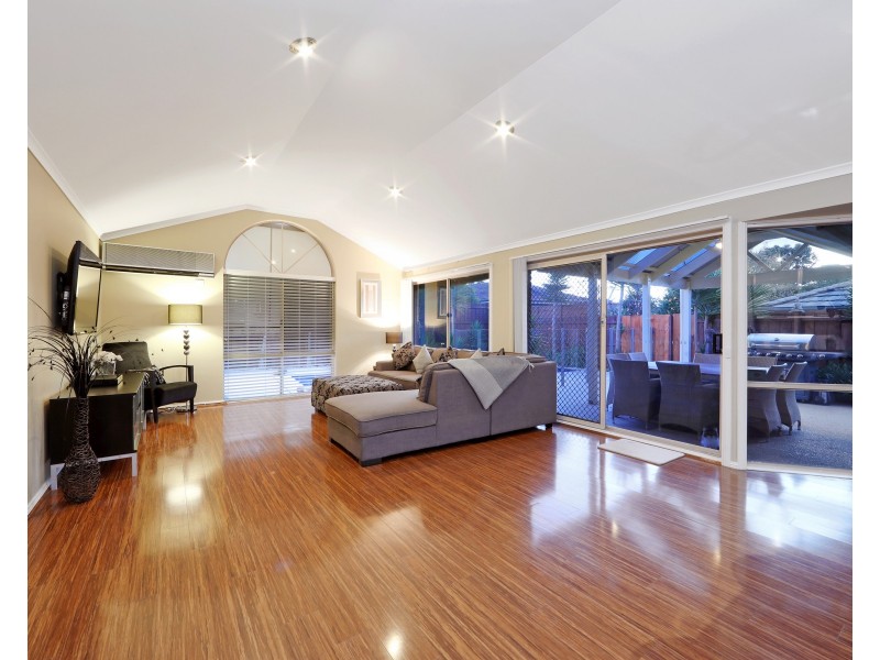 5 Jindabyne Court, Lysterfield VIC 3156