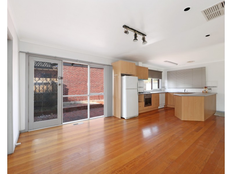 27 Deschamp Crescent, Rowville VIC 3178