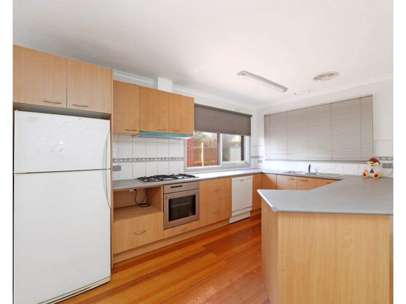 27 Deschamp Crescent, Rowville VIC 3178