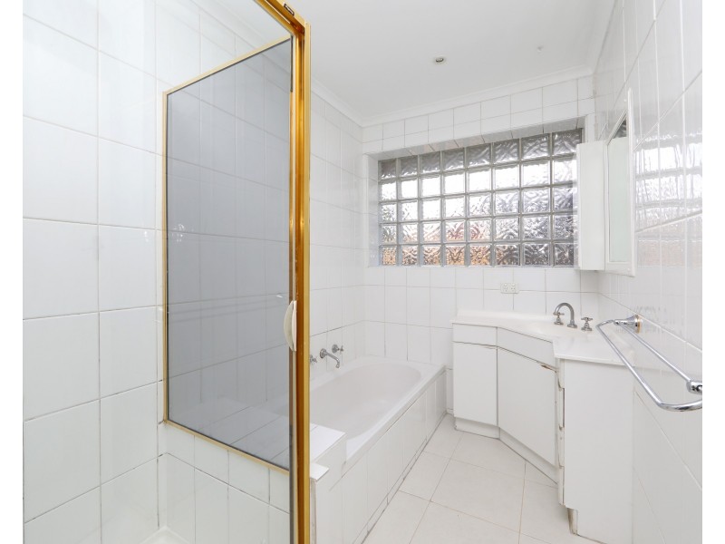 27 Deschamp Crescent, Rowville VIC 3178