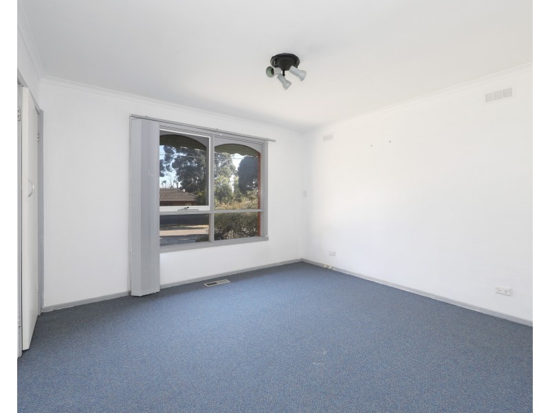 27 Deschamp Crescent, Rowville VIC 3178