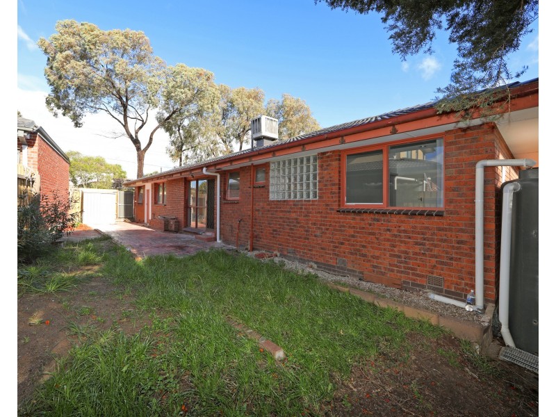 27 Deschamp Crescent, Rowville VIC 3178
