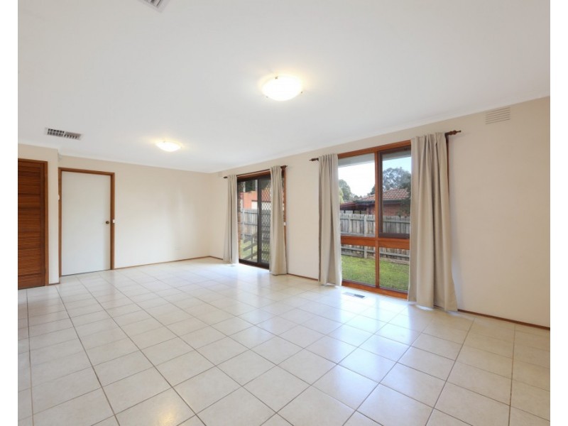 25 Valleyview Drive, Rowville VIC 3178