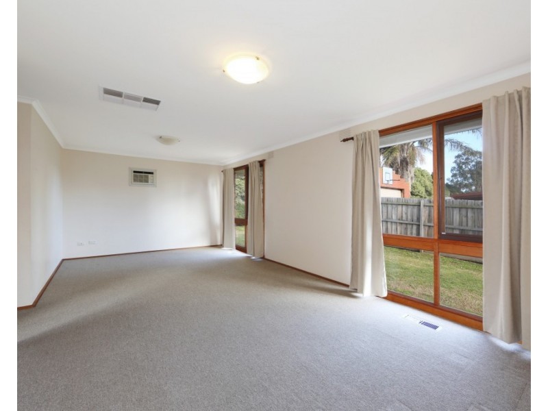 25 Valleyview Drive, Rowville VIC 3178