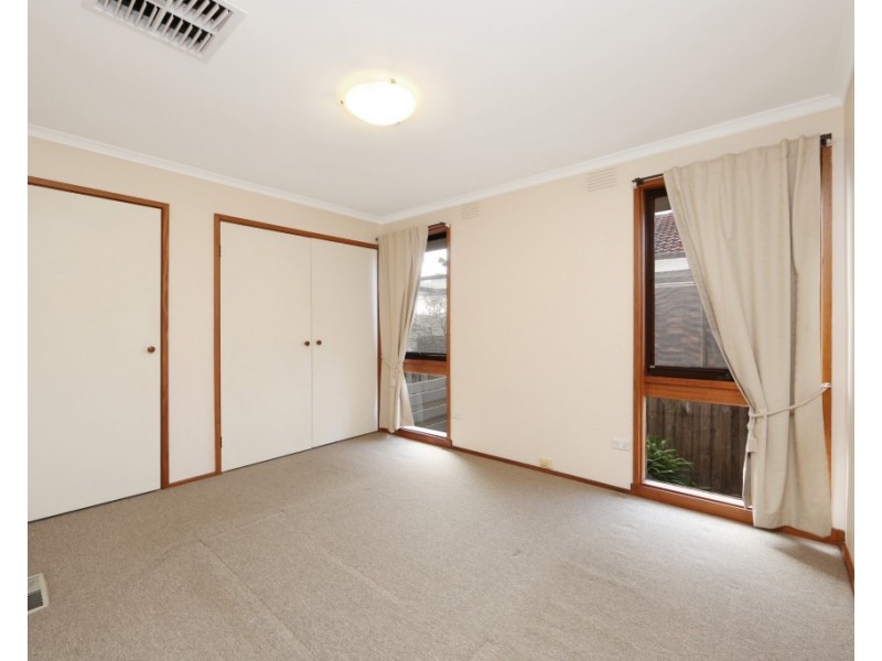25 Valleyview Drive, Rowville VIC 3178