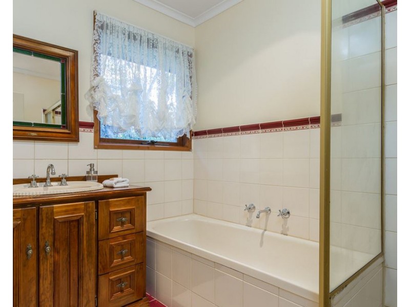 12 Redgum Court, Rowville VIC 3178