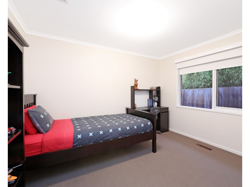 42 Mantung Crescent, Rowville VIC 3178