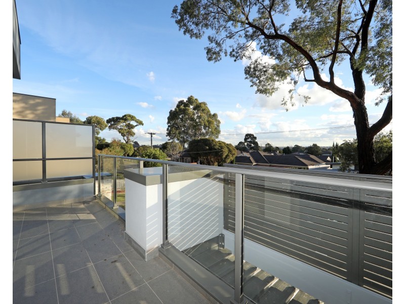 1&2/5 Stamford Crescent, Rowville VIC 3178