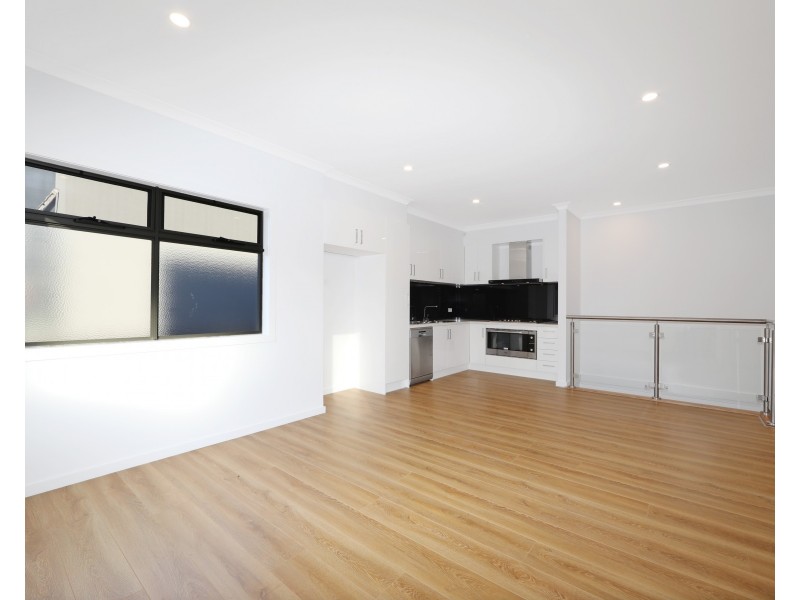 1&2/5 Stamford Crescent, Rowville VIC 3178