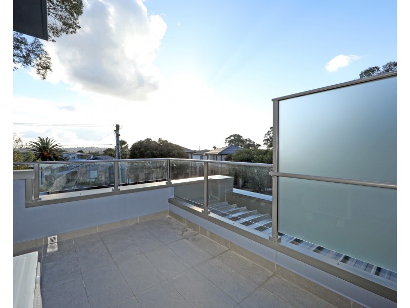 1&2/5 Stamford Crescent, Rowville VIC 3178