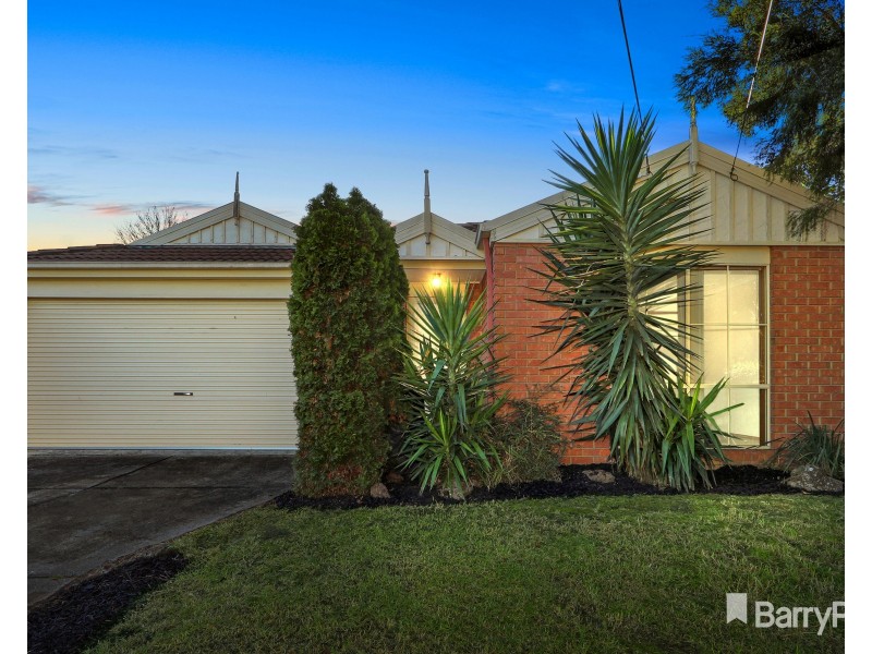 54 Laura Road, Knoxfield VIC 3180