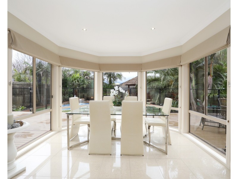 77 Langhorne Crescent, Rowville VIC 3178