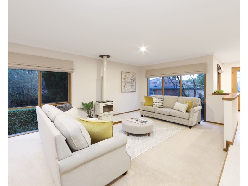 8 Baringa  Court, Rowville VIC 3178