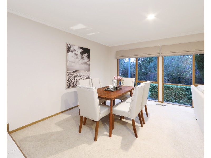 8 Baringa  Court, Rowville VIC 3178