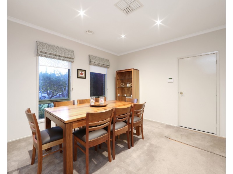 20 Garland Rise, Rowville VIC 3178