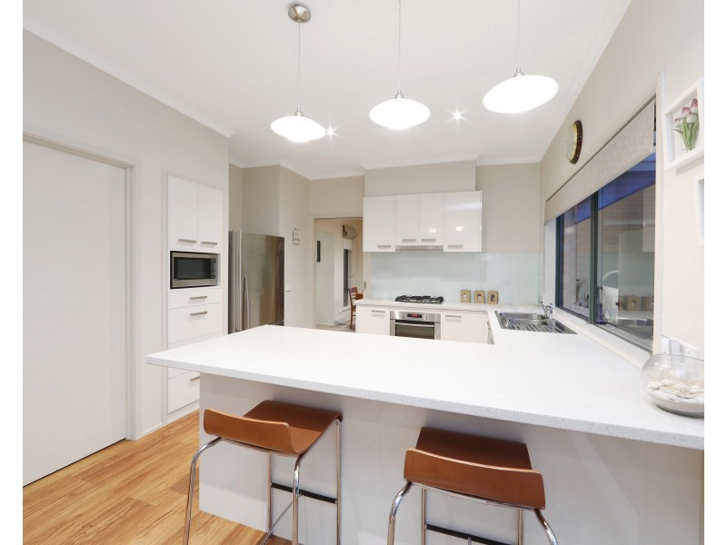 20 Garland Rise, Rowville VIC 3178