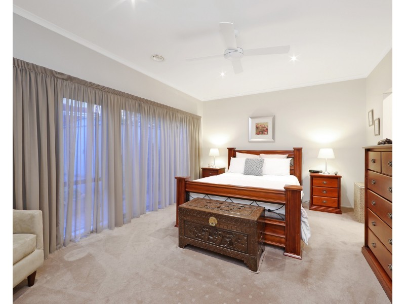 20 Garland Rise, Rowville VIC 3178