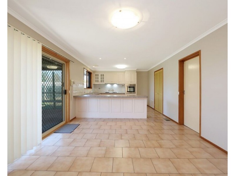 53 Severn Crescent, Rowville VIC 3178