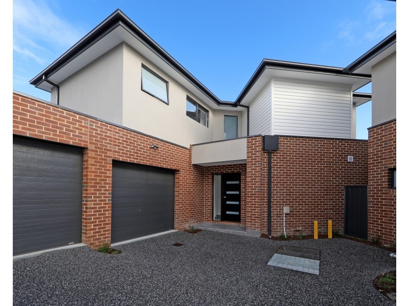 3/4 Stamford Crescent, Rowville VIC 3178