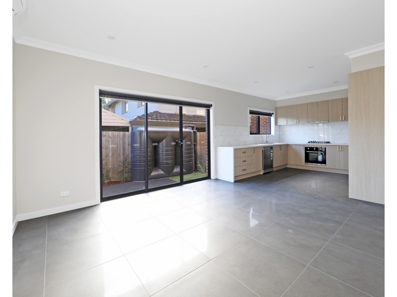 3/4 Stamford Crescent, Rowville VIC 3178