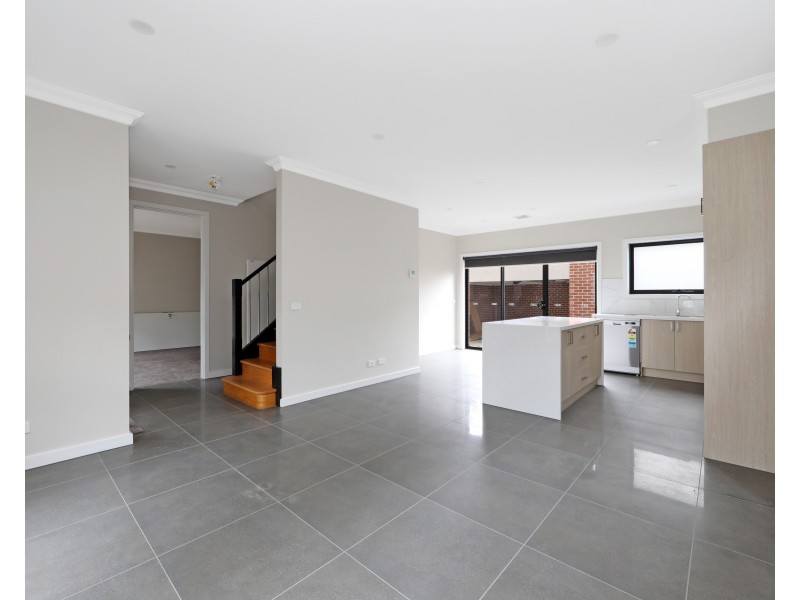 4/4 Stamford Crescent, Rowville VIC 3178