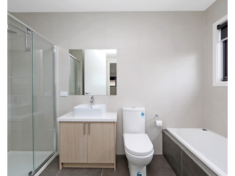 4/4 Stamford Crescent, Rowville VIC 3178