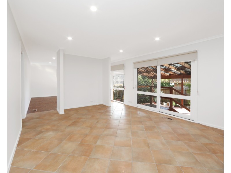 21 Erie Avenue, Rowville VIC 3178