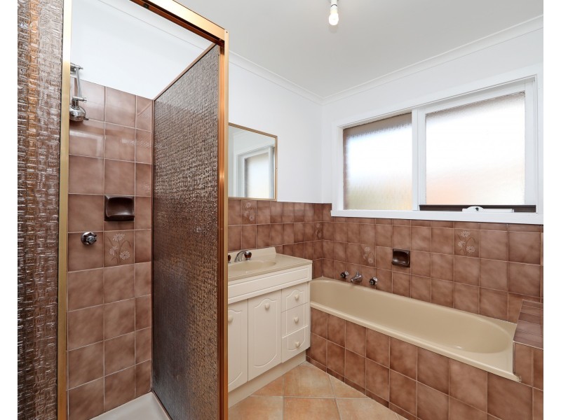 21 Erie Avenue, Rowville VIC 3178