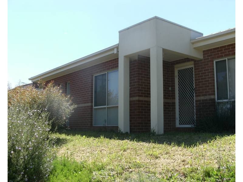 23 Lewis Road, Wantirna South VIC 3152