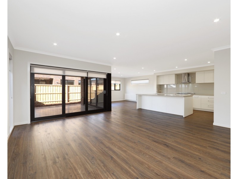 63 Verdant Street, Wantirna South VIC 3152