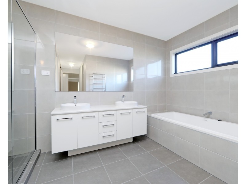 63 Verdant Street, Wantirna South VIC 3152