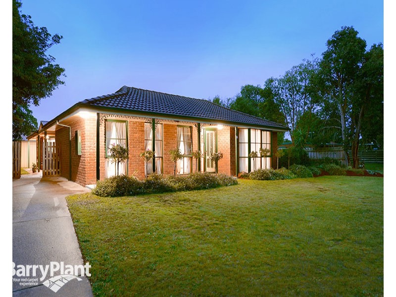 11 Willow Avenue, Rowville VIC 3178