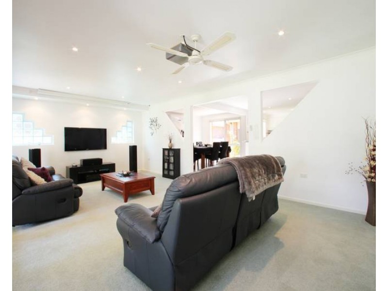 60 Simon Avenue, Rowville VIC 3178