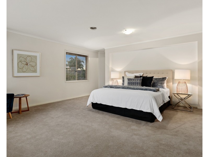 9 Grange Drive, Lysterfield VIC 3156