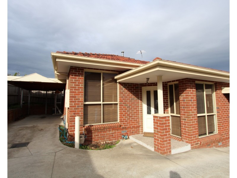 2/21 Chalcot Drive, Endeavour Hills VIC 3802