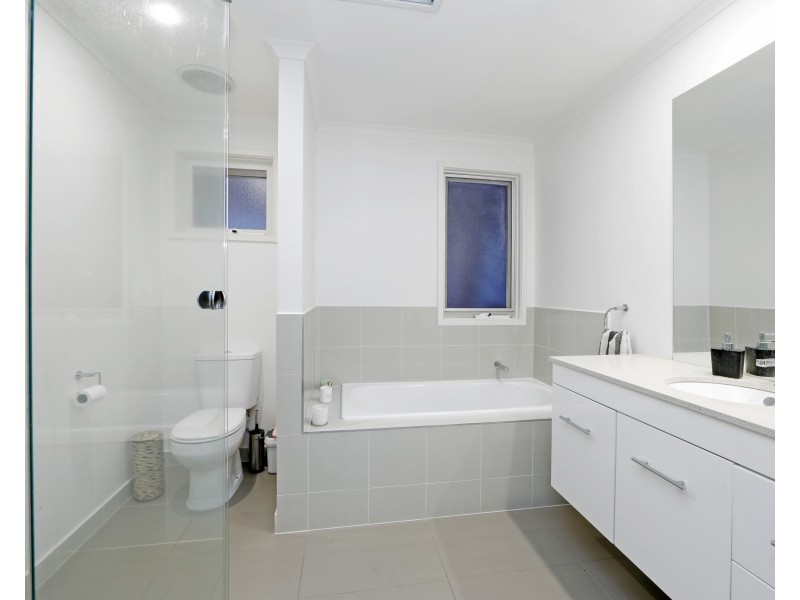 7 Sullivan Avenue, Lysterfield VIC 3156