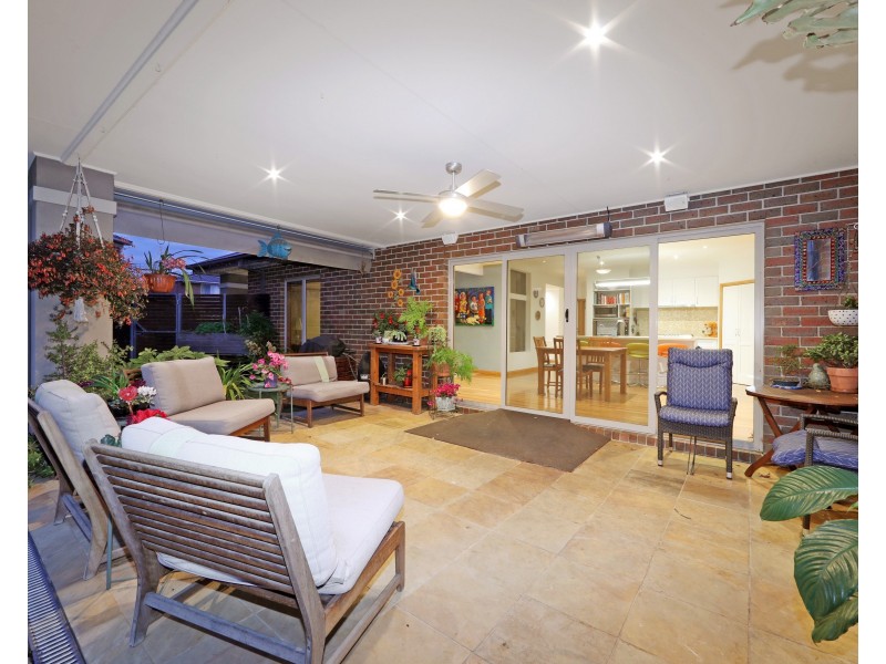 5 Swaran Close, Rowville VIC 3178